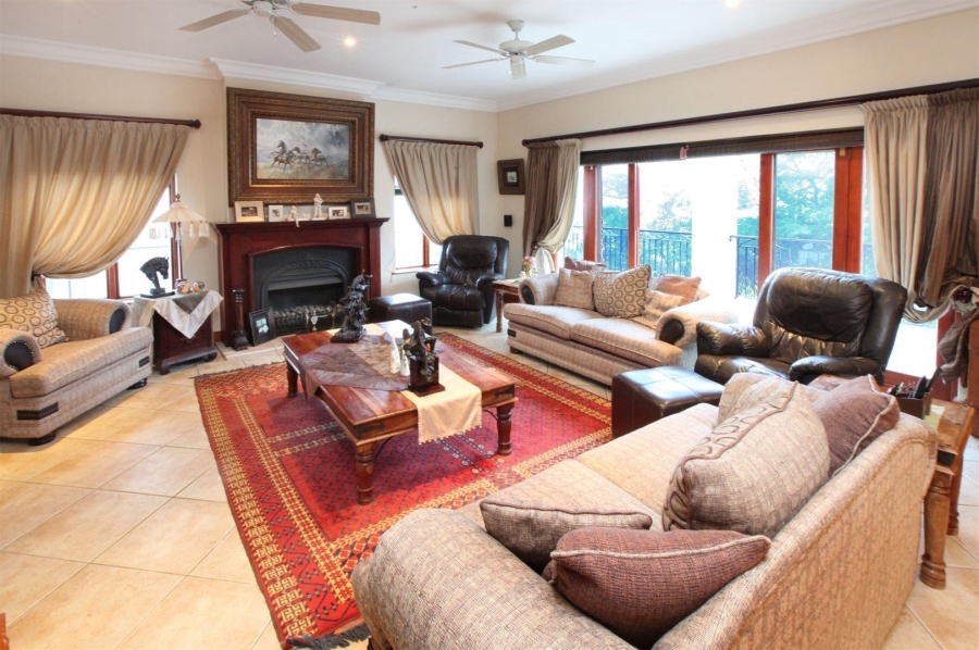 5 Bedroom Property for Sale in Welgemoed Western Cape